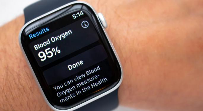 Apple Watch Users Are Strapping Them To Their Ankles — Here's Why Its Leaving Some People Bewildered