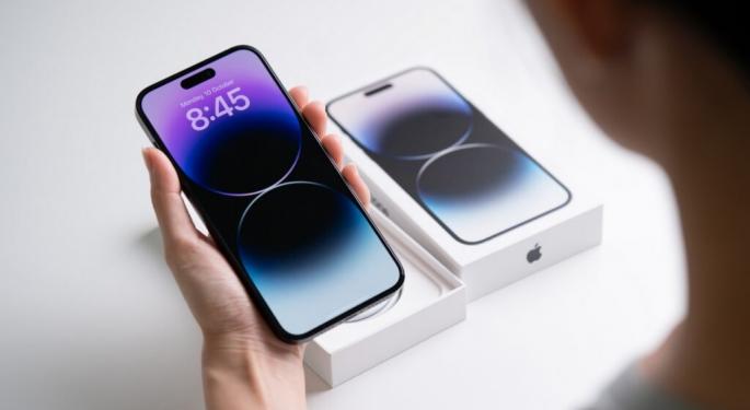 Apple Ditches Budget Smartphone Segment With iPhone 16E Launch
