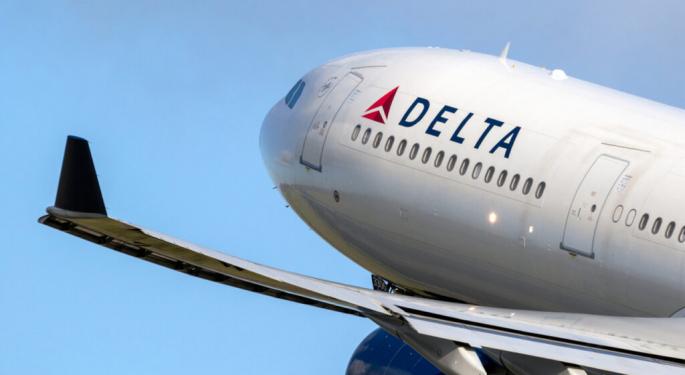 Should Passengers Accept Delta Air Lines' $30,000 'No Strings Attached' Compensation Offer? Lawyers Weigh In