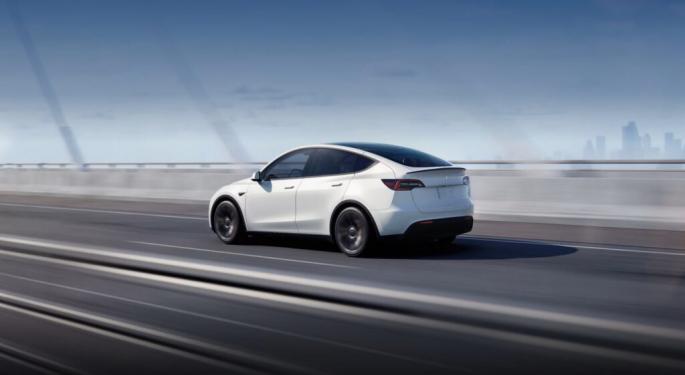 Tesla Offers Deep Discounts Of Up To $7950 On The Model Y As The EV Giant Gears Up To Deliver The Refreshed Version