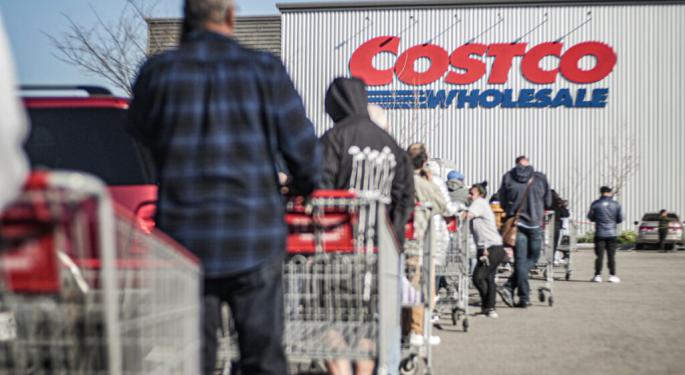 Costco Q2 Earnings Preview: Membership Fees, Tariffs Take Center Stage