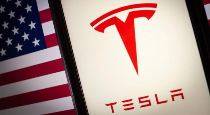 Dan Ives Calls Out 'Elephant In The Room' Amid Tesla Selloff, Addresses Elon Musk's Trump Ties As Wedbush Reiterates $550 Target