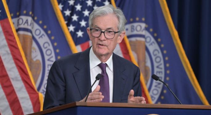 Fed Put On Standby, While Trump Put May Be Kaput? Analysts Expect Jerome Powell To Pivot To A Measured Stance Amid Economic Uncertainty