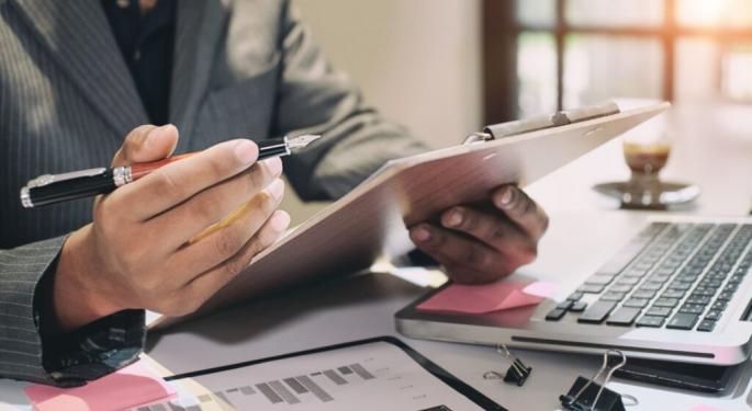 Tax Refunds Tick Up In 2025: Synchrony Financial, CapitalOne Affected