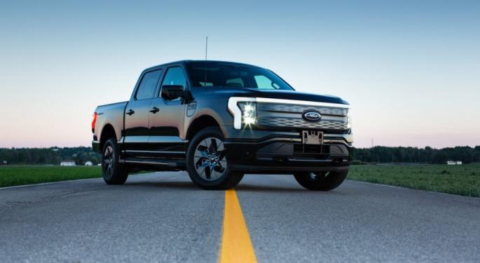 1.3 Million Ford F-150 Trucks Face NHTSA Probe Over Unexpected Gear Shift