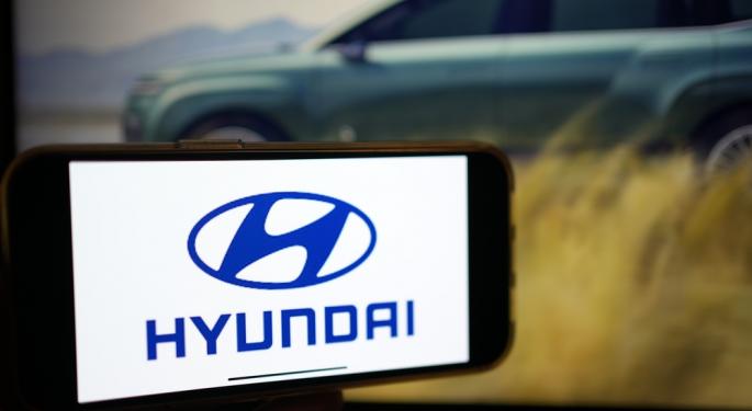 Trump Hints At Tariff 'Breaks,' Cheers Hyundai's $21B Bet With Louisiana Steel Plant Deal