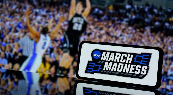 March Madness Update: No Cinderellas, No Perfect Brackets, Barack Obama Gets 10 Sweet 16 Correct