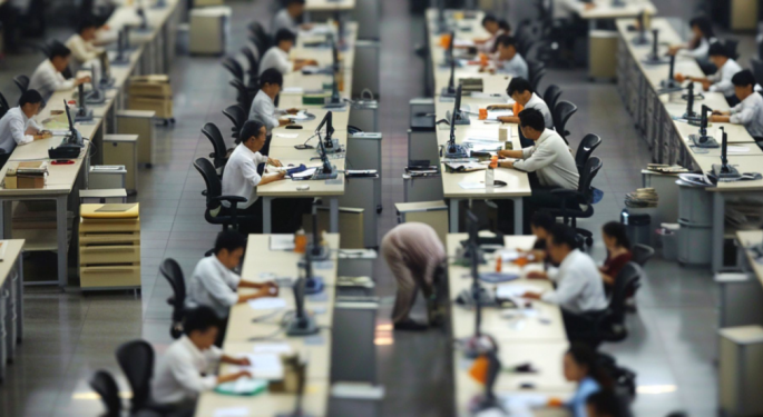 Private Employment Beats Expectations In March As Labor Market Shrugs Off Tariff Worries