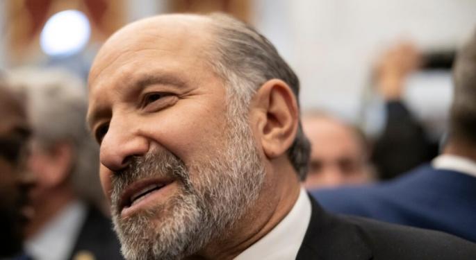 Howard Lutnick Says Army Of Millions Will Build iPhones In The US, But Could Trump's Tariffs Make The Premium Apple Flagship Cost $2,300?