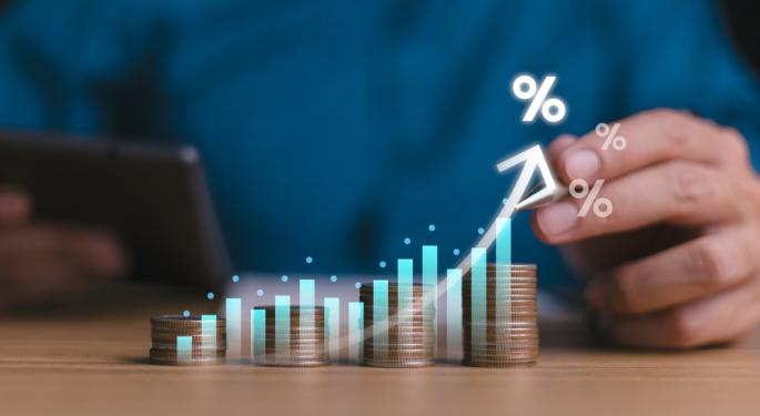 Wall Street's Most Accurate Analysts Spotlight On 3 Tech Stocks Delivering High-Dividend Yields