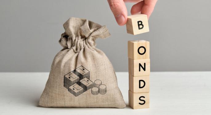 Cathie Wood Points To 'Serious Liquidity Issues' As Overnight Borrowing Rate Spreads Widen On Spiking Treasury Yields: 'This Crisis Is Calling Out For Some Kind Of Mar-a-Lago Accord'