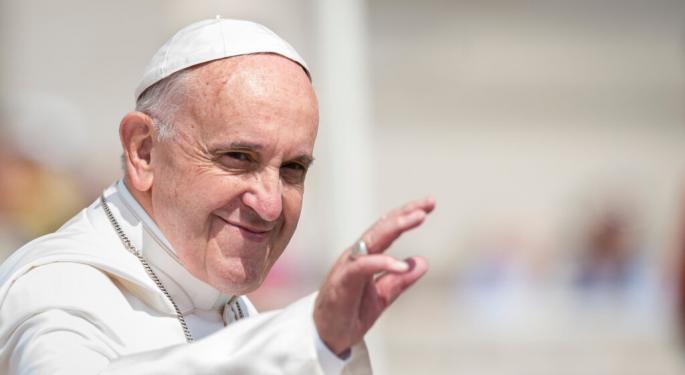 Pope Francis' Remains Moved To St Peter's Basilica For Public Viewing