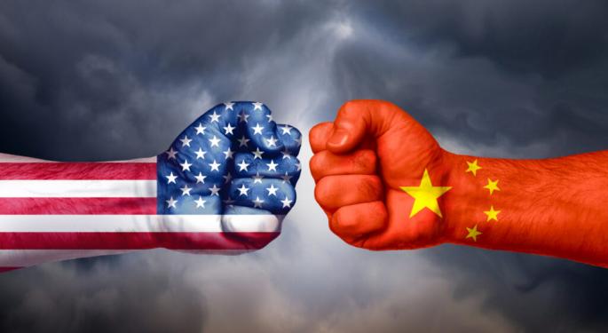 Trump Will Be First To 'Blink' In China Trade War, Flexport's Ryan Petersen Tells Scott Galloway: 'The Market Finds A Way' Amid Tariff Workarounds, Fraud Surge