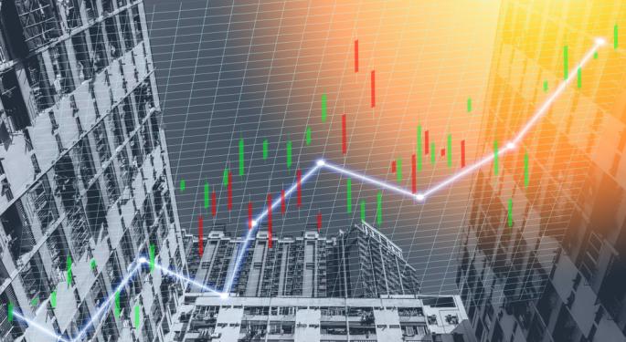 ThredUp Shares Jump 32% On Record Customer Growth, Upbeat Forecast; Analyst Sees More Upside