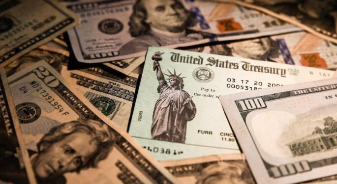 Peter Schiff Says Trade Truce Aside, The World Is 'Losing Confidence' In Dollar And In US Ability To Put 'Fiscal House In Order'