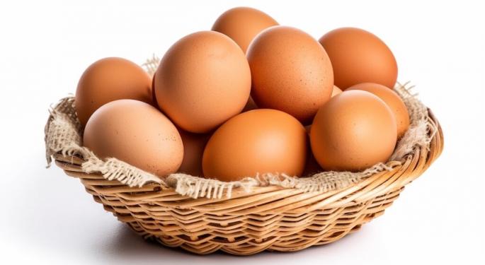Stanley Druckenmiller's Contrarian Investment Philosophy Helped Make Him A Billionaire: 'Put All Your Eggs In One Basket…'