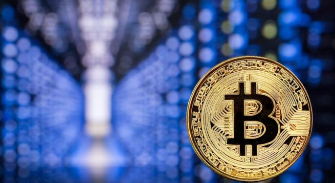 Peter Schiff Says He's The One Who 'Best Understands' Bitcoin, Gets Ready To Wow Participants At Crypto Conference With 'Modest Booth'