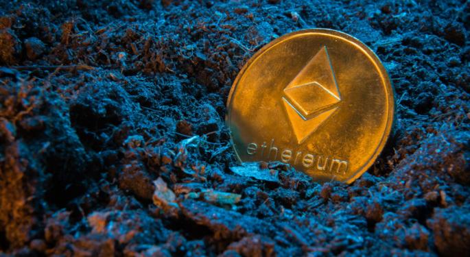 Ethereum Eyes $2600 Resistance Amid Smart Contract Boom And $38M Whale Bet