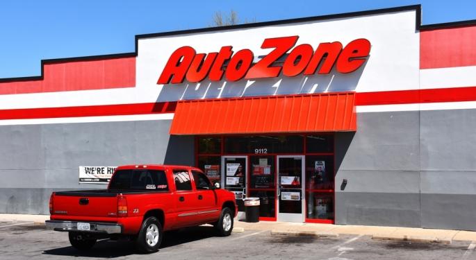 AutoZone Posts Best Comp Sales In 2 Years, Margin Pressures Unlikely To Continue: Analysts Raise Price Target