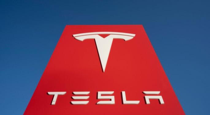 Tesla Insider Sales Increase Ahead Of Robotaxi Launch: Kimbal Musk, Ira Ehrenpreis Sell $190M