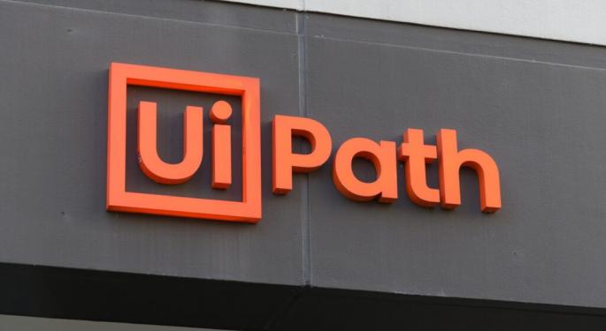 Analysts Applaud UiPath's AI Traction, But Net New ARR Slide Sparks Caution