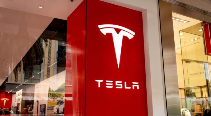 Gary Black Questions Tesla's Sky-High Forward P/E Ratio: 'Long-Term Growth Rate Needed To Justify a 180X P/E Would Cause Tsla Market Cap To Be Bigger'
