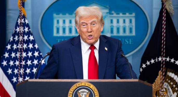 Trump Administration Set To Ease Big Bank Rules In Major Rollback Since 2008 Crisis: Here Are The Stocks And ETFs Investors Could Consider