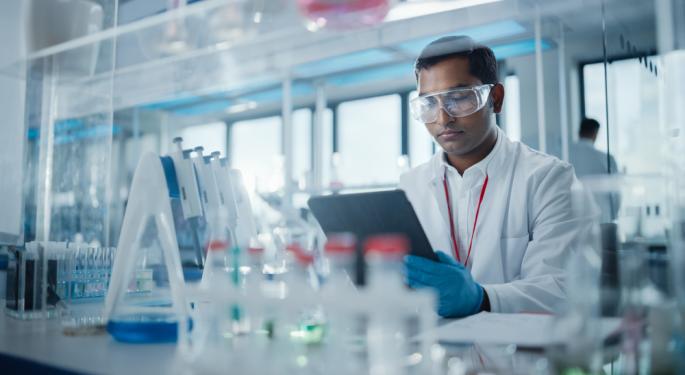Jazz Pharma's Zepzelca Combo Shows Survival Edge In Lung Cancer Study