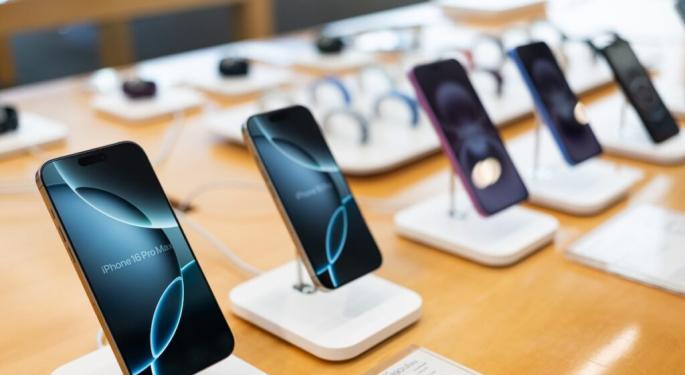 Tim Cook's Liquid Glass Reveal Is 'Cool,' Says Elon Musk — Apple's New Software Design A Hit Or A Miss With Everyone Else?