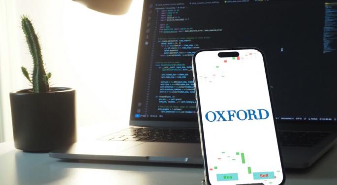 Oxford Industries Likely To Report Lower Q1 Earnings; These Most Accurate Analysts Revise Forecasts Ahead Of Earnings Call