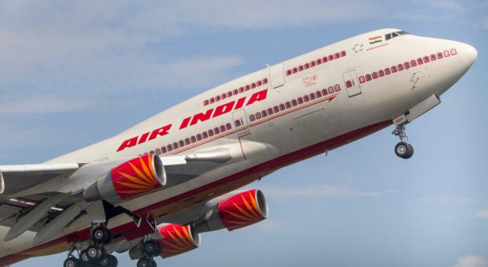 Boeing Dreamliner Carrying Over 200 Passengers Crashes Shortly After Takeoff Near India's Ahmedabad: BA Stock Falls Over 7% In Thursday Pre-Market UPDATED