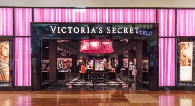 Victoria's Secret Faces Proxy Pressure After Sharp Stock Decline: Report