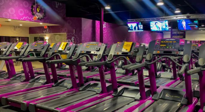 Senate Axes Gym Tax And Equipment Relief: Fitness Plays Crater — PTON, XPOF Lead The Sell-Off, Planet Fitness Rallies