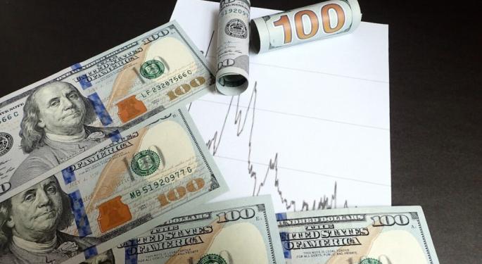 Money Market Funds 'On Fire' As $902 Billion Pours In — Why These 'Safe-Haven' Investments Are Thriving Now?