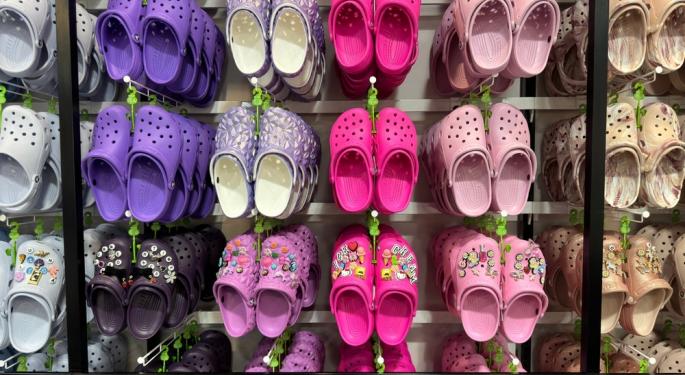 Crocs To Sacrifice Sales To Protect Margins, Analyst Cuts Price Target