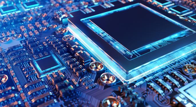 This Quantum Computing Stock Just Raised $1 Billion — And Analyst Says It's Only Getting Started