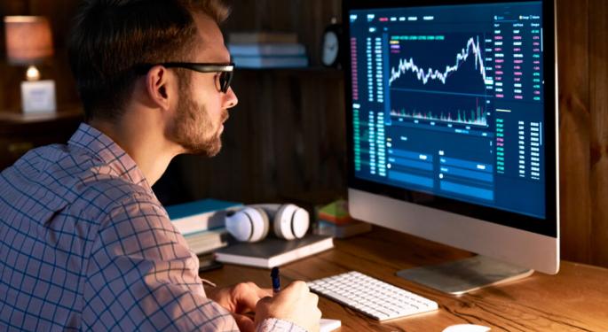 Amphenol Soars 42% To 52-Week High Riding AI Wave