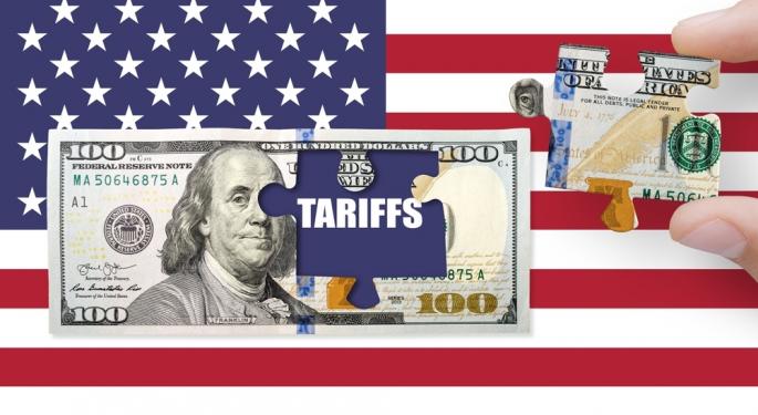 Wall Street Pauses As Tariff Concerns Rise, Dollar Eyes Third Straight Gain: What's Moving Markets Monday?