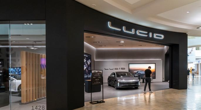 Lucid Stock Sinks In 2025: What's Driving The Decline?