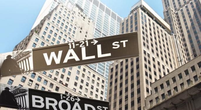 US Stocks Edge Lower; Fastenal Posts Upbeat Earnings