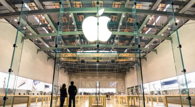 Apple Stock A Back-To-School Winner? Nine States Offer Sales Tax Holidays, Big Savings