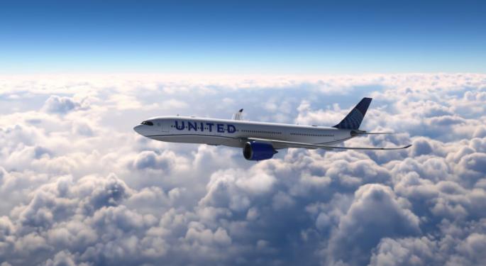 United Airlines Gears Up For Q2 Print; Here Are The Recent Forecast Changes From Wall Street's Most Accurate Analysts
