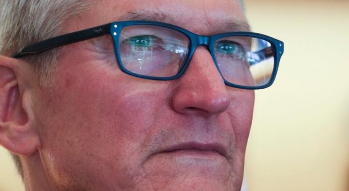 Tim Cook's New Job Is Keeping Trump 'Happy,' Says Economist Justin Wolfers: 'Innovation Takes A Back Seat To Political Favoritism'