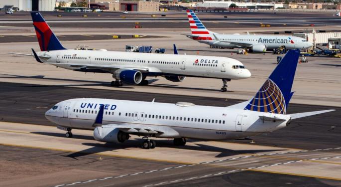 United Flies Past Earnings Estimates, Revenue And Guidance Hit Headwinds
