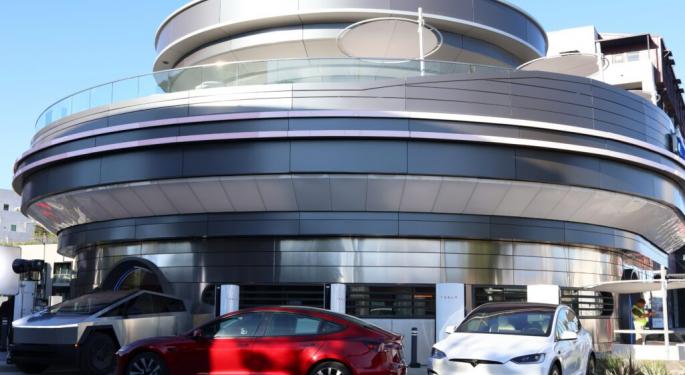 Elon Musk's Hitchhiker's Galaxy Meets Buc-ee's Drive-In Restaurant Nears Completion: Will Tesla Accept Dogecoin?