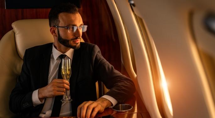 A Millennial Asks, 'Anyone Else Grow Up Rich And Now Totally Isn't?' Says Being Wealthy 'Just Seemed So Much Easier Back Then'