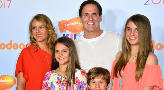 Mark Cuban Praised His 'Hustling' Son, But Told Kids: 'Figure Out Who You Are, You Don't Need To Follow In My Footsteps'