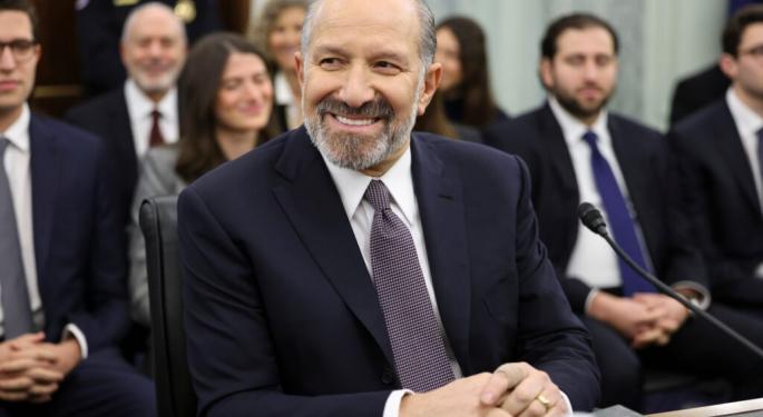 Howard Lutnick Says Trump's August 1 Tariff 'Hard Deadline' Is Final — Smaller Nations Face 10% Base Rate