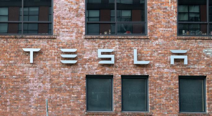 Tesla Weekly Sales In China Fall Nearly 20%, Slipping Below 10K Units