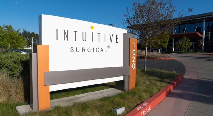 Intuitive Surgical Beats Q2 Earnings Estimates As Revenue Jumps 21%, Shares Slide
